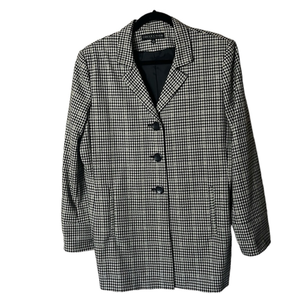 Collection by Harve Bernard Tweed Black and white blazer